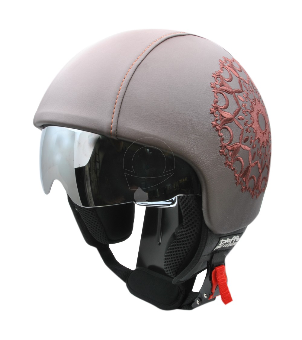 Casco ricamo pregiato