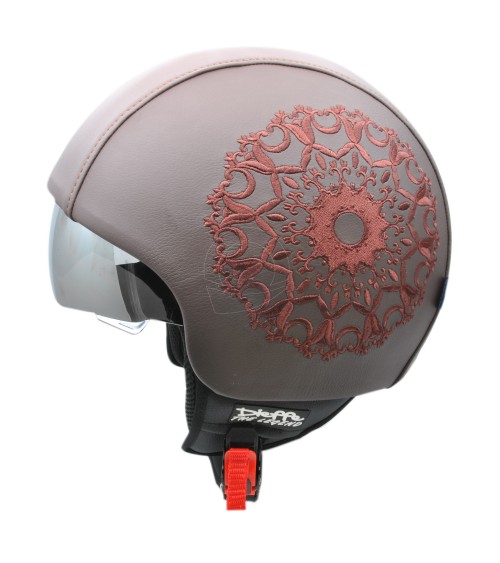 Casco ricamo pregiato